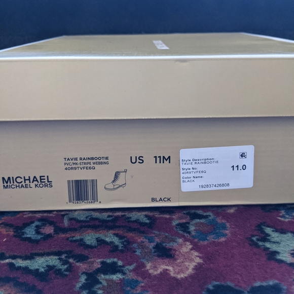 MICHAEL Michael KorsTavie Lug Sole Rain Booties - Picture 5 of 11